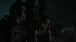 extant_GameOfThrones_2x04-GardenOfBones_0073