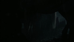 extant_GameOfThrones_2x04-GardenOfBones_0078