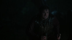 extant_GameOfThrones_2x04-GardenOfBones_0082