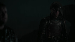 extant_GameOfThrones_2x04-GardenOfBones_0122