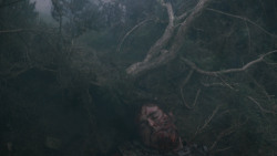 extant_GameOfThrones_2x04-GardenOfBones_0217