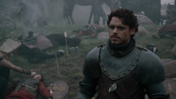 extant_GameOfThrones_2x04-GardenOfBones_0235