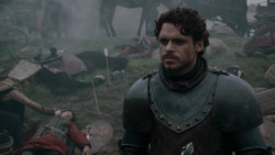 extant_GameOfThrones_2x04-GardenOfBones_0236