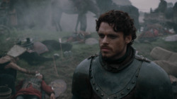 extant_GameOfThrones_2x04-GardenOfBones_0238