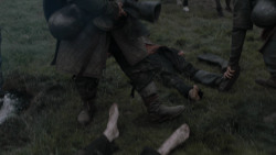 extant_GameOfThrones_2x04-GardenOfBones_0242