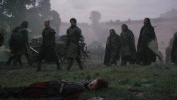 extant_GameOfThrones_2x04-GardenOfBones_0266