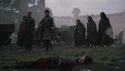 extant_GameOfThrones_2x04-GardenOfBones_0268