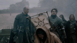 extant_GameOfThrones_2x04-GardenOfBones_0283