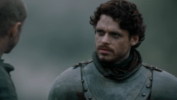 extant_GameOfThrones_2x04-GardenOfBones_0295