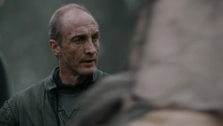 extant_GameOfThrones_2x04-GardenOfBones_0297
