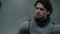 extant_GameOfThrones_2x04-GardenOfBones_0311