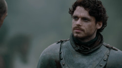 extant_GameOfThrones_2x04-GardenOfBones_0313