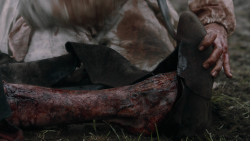 extant_GameOfThrones_2x04-GardenOfBones_0321