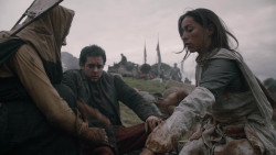 extant_GameOfThrones_2x04-GardenOfBones_0331