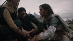 extant_GameOfThrones_2x04-GardenOfBones_0340