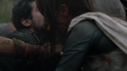 extant_GameOfThrones_2x04-GardenOfBones_0364