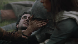 extant_GameOfThrones_2x04-GardenOfBones_0370