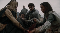extant_GameOfThrones_2x04-GardenOfBones_0373