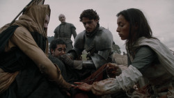 extant_GameOfThrones_2x04-GardenOfBones_0374