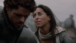 extant_GameOfThrones_2x04-GardenOfBones_0380