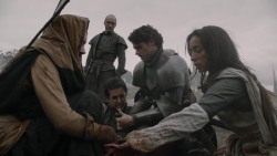 extant_GameOfThrones_2x04-GardenOfBones_0383