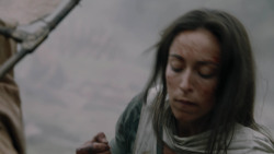 extant_GameOfThrones_2x04-GardenOfBones_0389