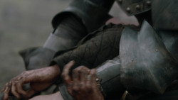 extant_GameOfThrones_2x04-GardenOfBones_0391