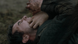 extant_GameOfThrones_2x04-GardenOfBones_0393