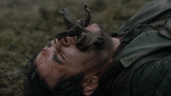 extant_GameOfThrones_2x04-GardenOfBones_0400