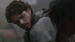 extant_GameOfThrones_2x04-GardenOfBones_0409