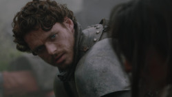 extant_GameOfThrones_2x04-GardenOfBones_0411