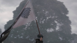 extant_GameOfThrones_2x04-GardenOfBones_0413