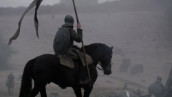 extant_GameOfThrones_2x04-GardenOfBones_0423