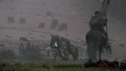 extant_GameOfThrones_2x04-GardenOfBones_0433