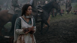 extant_GameOfThrones_2x04-GardenOfBones_0442