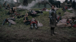 extant_GameOfThrones_2x04-GardenOfBones_0449