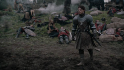 extant_GameOfThrones_2x04-GardenOfBones_0454
