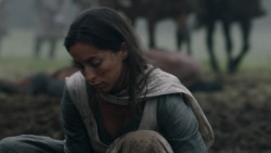 extant_GameOfThrones_2x04-GardenOfBones_0465