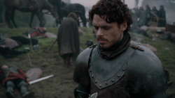 extant_GameOfThrones_2x04-GardenOfBones_0484
