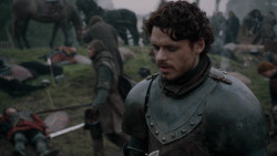 extant_GameOfThrones_2x04-GardenOfBones_0489