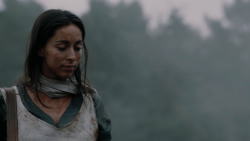 extant_GameOfThrones_2x04-GardenOfBones_0514
