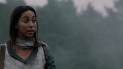 extant_GameOfThrones_2x04-GardenOfBones_0515