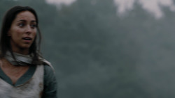 extant_GameOfThrones_2x04-GardenOfBones_0517