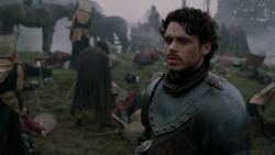 extant_GameOfThrones_2x04-GardenOfBones_0519