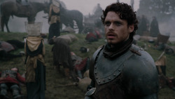 extant_GameOfThrones_2x04-GardenOfBones_0522