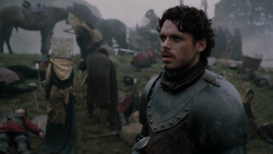 extant_GameOfThrones_2x04-GardenOfBones_0524