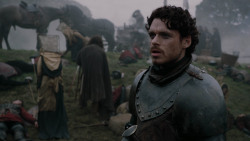 extant_GameOfThrones_2x04-GardenOfBones_0525