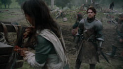 extant_GameOfThrones_2x04-GardenOfBones_0544