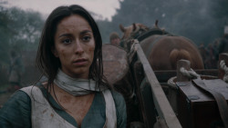 extant_GameOfThrones_2x04-GardenOfBones_0565