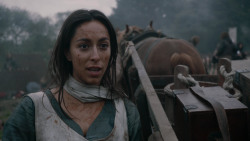 extant_GameOfThrones_2x04-GardenOfBones_0573